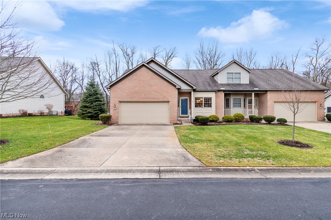 Villas At London Square - Residential