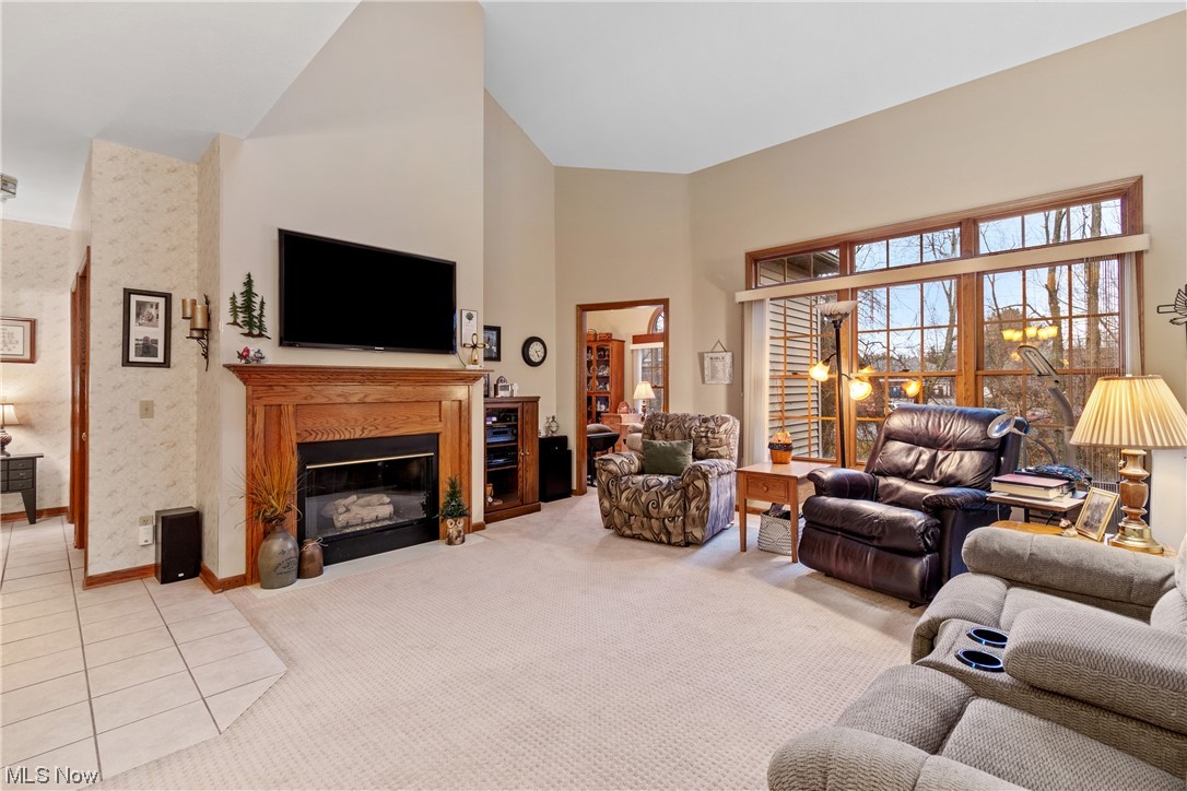 Villas At London Square - Residential