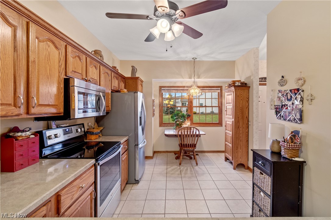 Villas At London Square - Residential