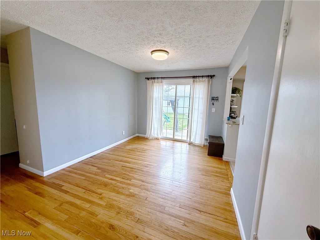 7224 Meadow Lane