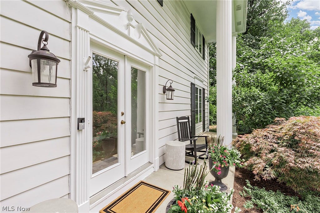 Photo of 3189 Lander Road, Pepper Pike, OH 44124 (MLS # 5224283)