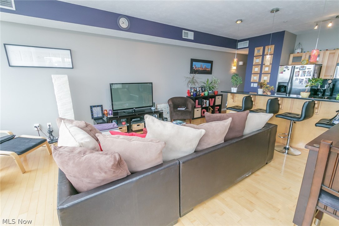 Stonebridge Ph 01 Condo - Residential