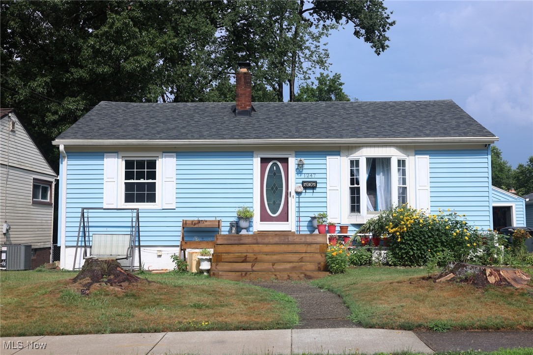 A charming and well-maintained 3 bedrooms, 1 full bath and 1 half bath home nestled in Akron’s desirable North Hill neighborhood. The home also boasts a full basement with convenient access to the backyard. A new roof was installed in 2025, providing added peace of mind for years to come. Outside, you'll find a large backyard ideal for entertaining, gardening, or relaxing. Conveniently located near schools, parks, shopping, and just minutes from Route 8 and downtown Akron. Whether you're a first-time buyer or looking to add to your investment portfolio, this move-in ready home is a must-see! APHW Home warranty included. schedule your private showing today!