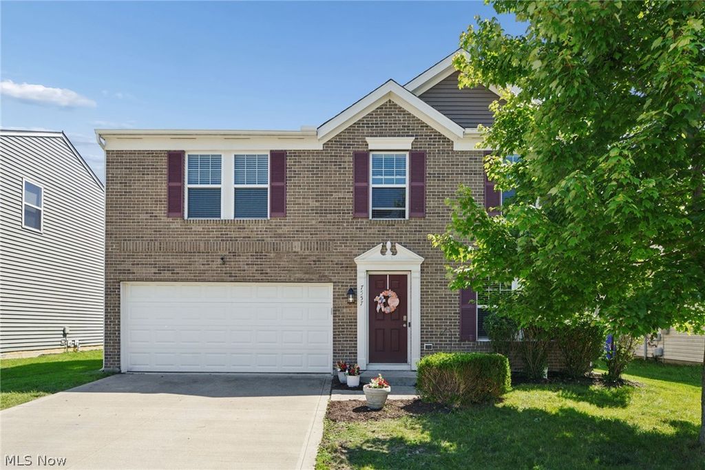 Photo of 7557 Witch Hazel Drive, Canal Winchester, OH 43110 (MLS # 5213528)