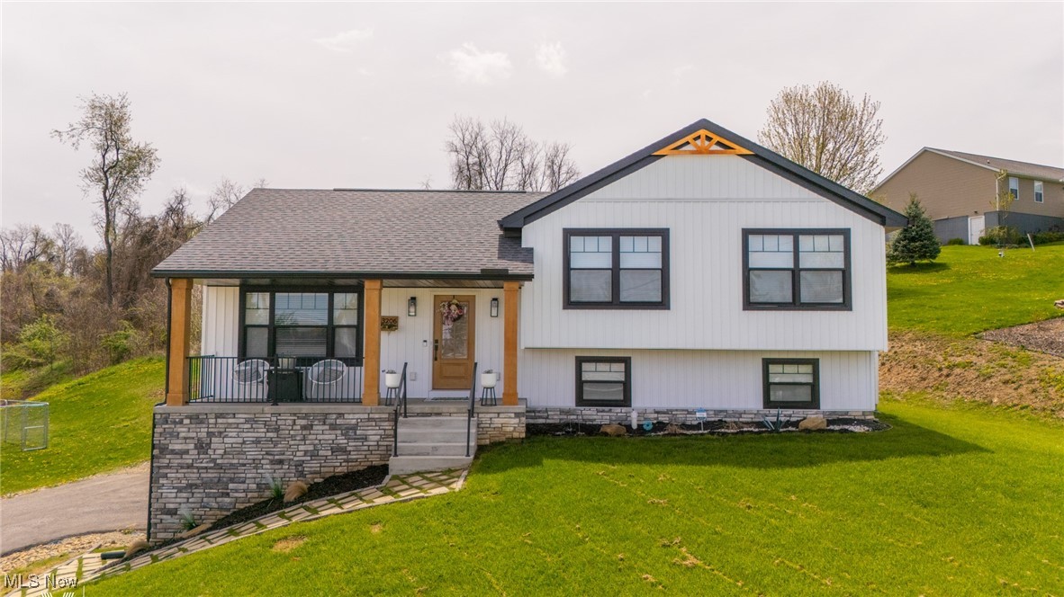 53206 Poplar Drive, Bridgeport, Ohio image 1