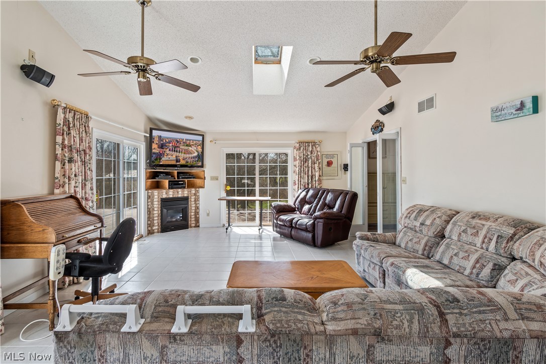 Sharon - Residential