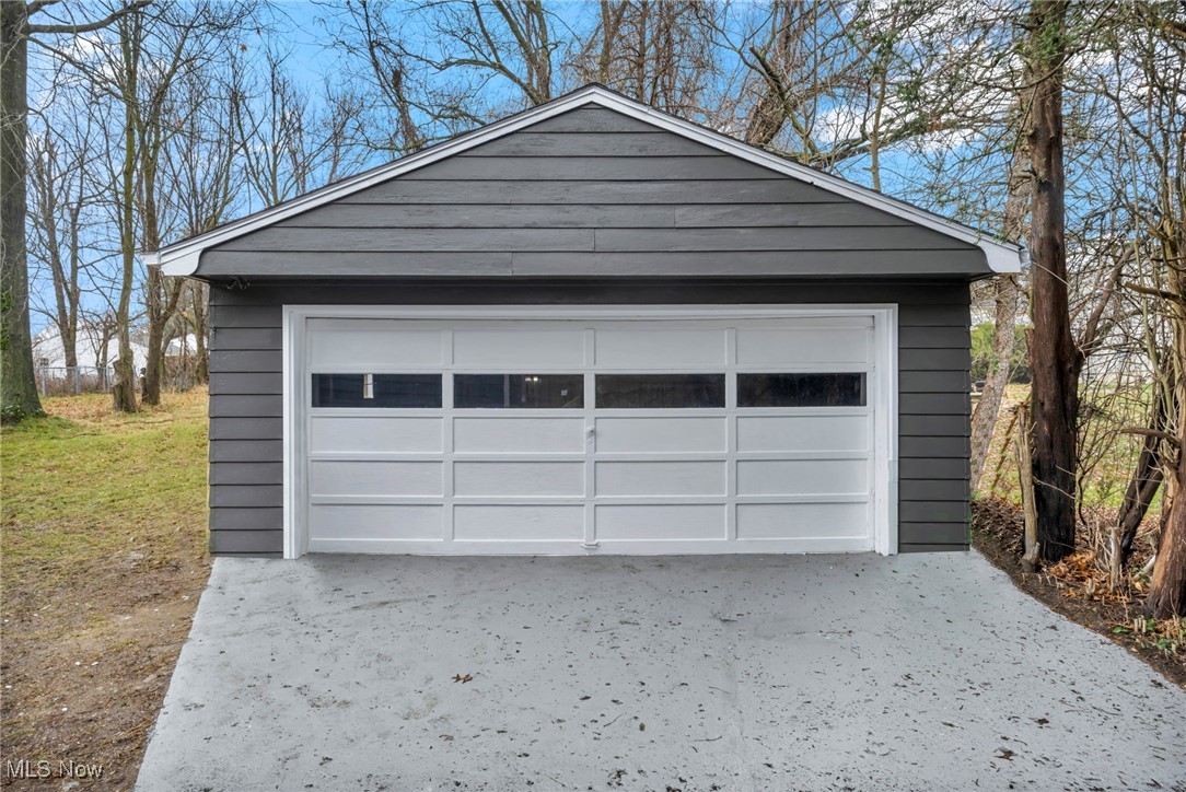 12931 Fruitside Road, Garfield Heights, Ohio image 4