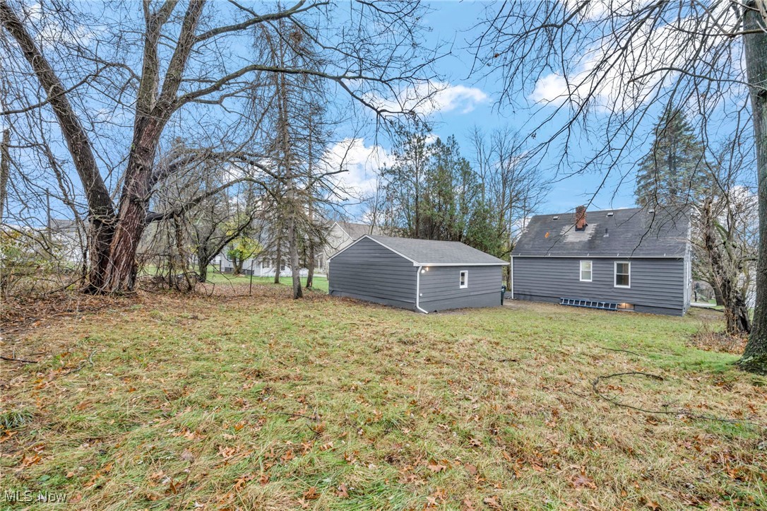 12931 Fruitside Road, Garfield Heights, Ohio image 6
