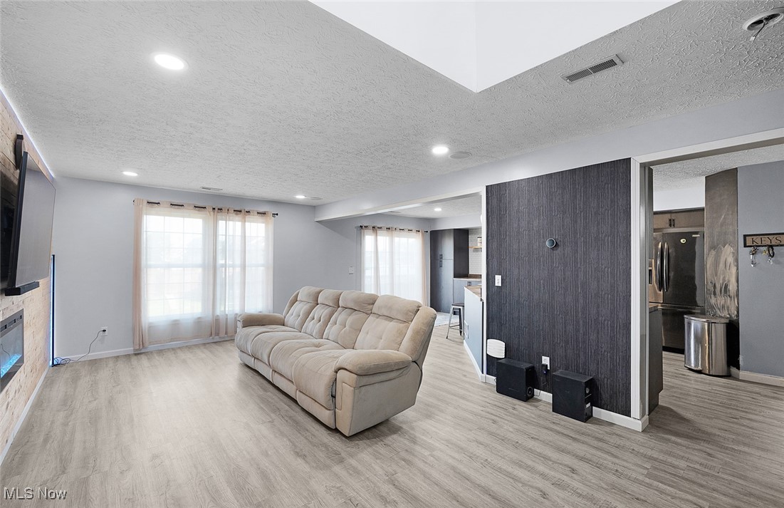 4007 Montgomery Drive