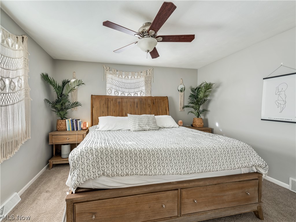 Knob Hill - Residential