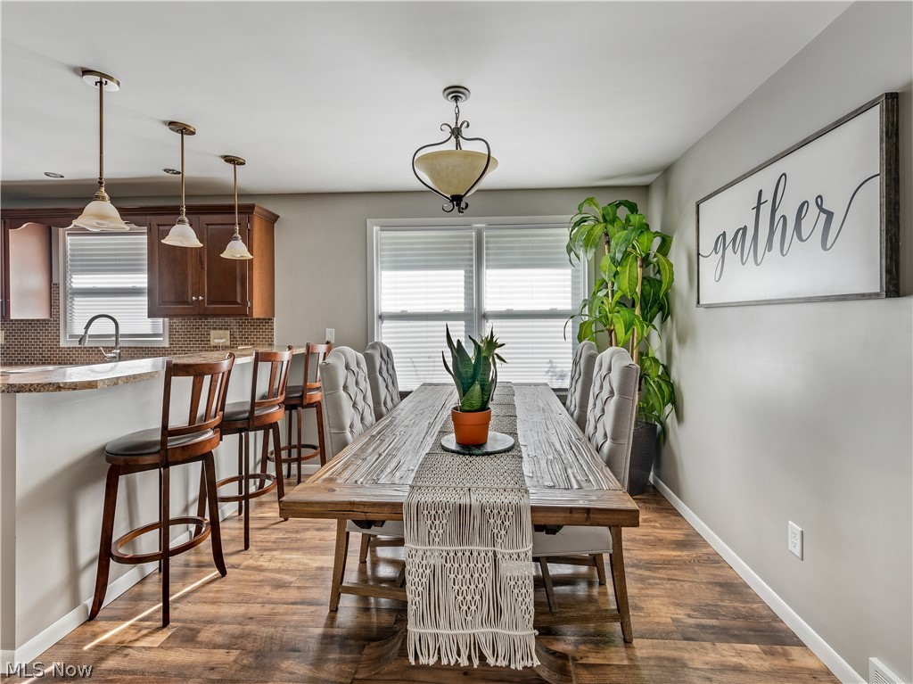 Knob Hill - Residential