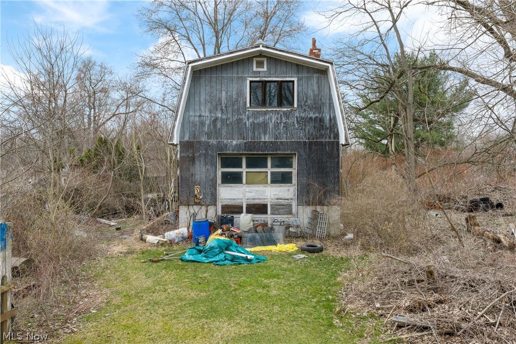 Photo of 1726 Knox Boulevard, Akron, OH 44320 (MLS # 5193304)