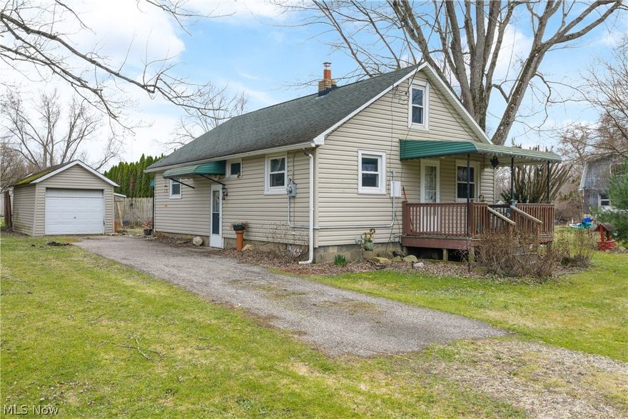 Welcome to 1726 Knox Blvd in Akron, Ohio. This property is ready for its new owner and offers a fantastic opportunity to renovate and build equity or invest. It features 3 bedrooms and 1 bathroom, with 0.6966 acres of land, and includes a large barn that can be restored. Additional highlights include a newer electrical panel, a water heater, a well that is 10 years old, and a septic system that was pumped last year. If you're searching for your next home, this could be the perfect fit. To schedule a showing or submit an offer, please contact our office today.