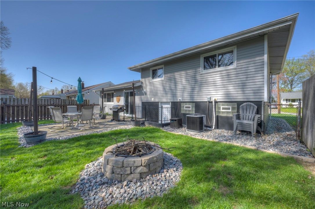 Hlld Acres - Residential