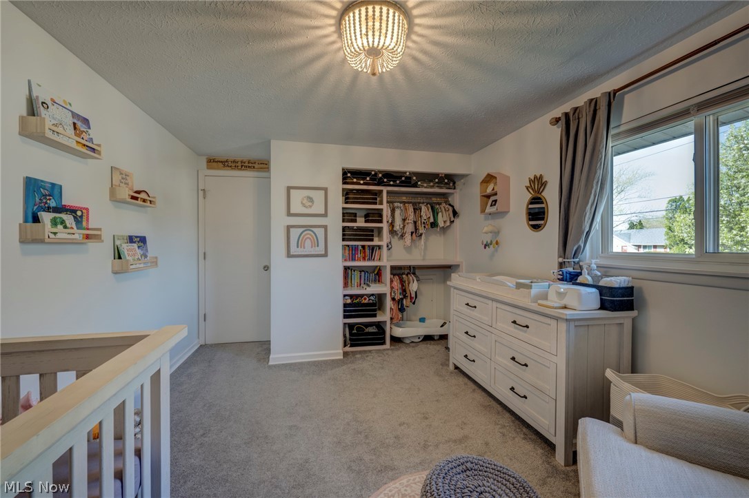 Hlld Acres - Residential