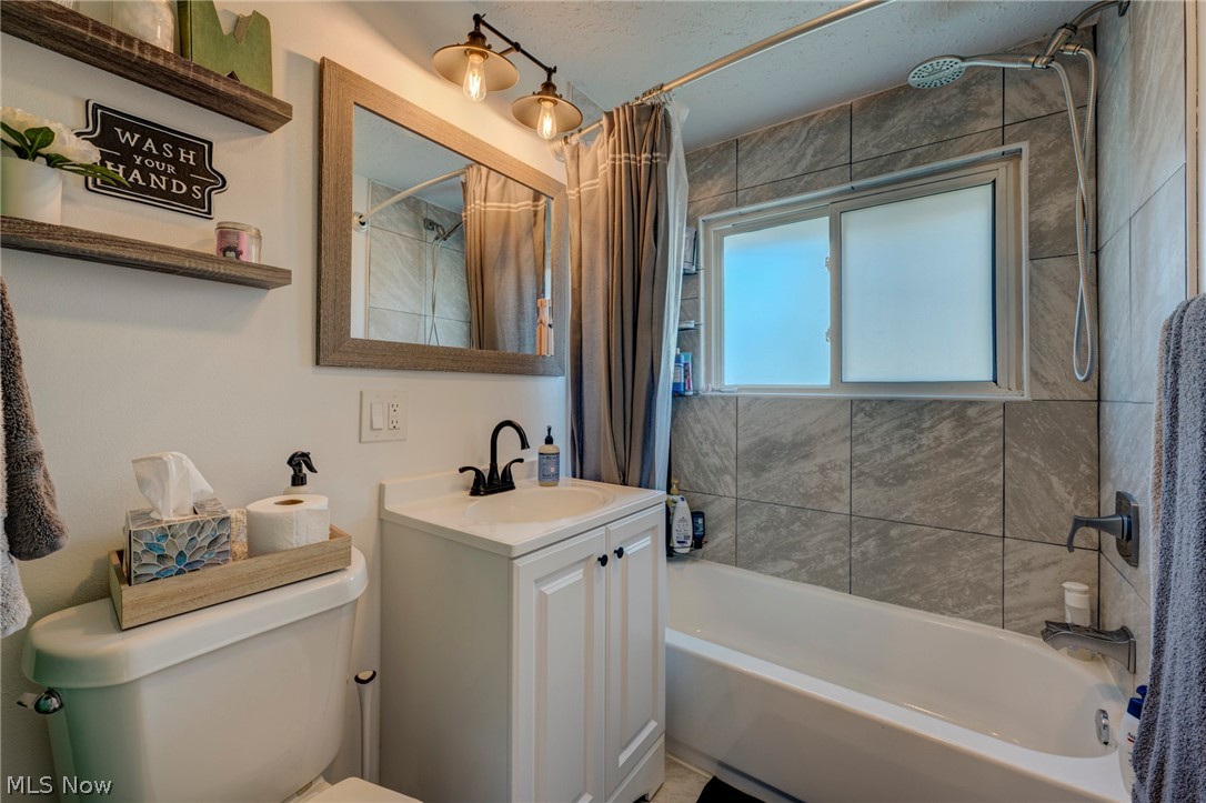 Hlld Acres - Residential