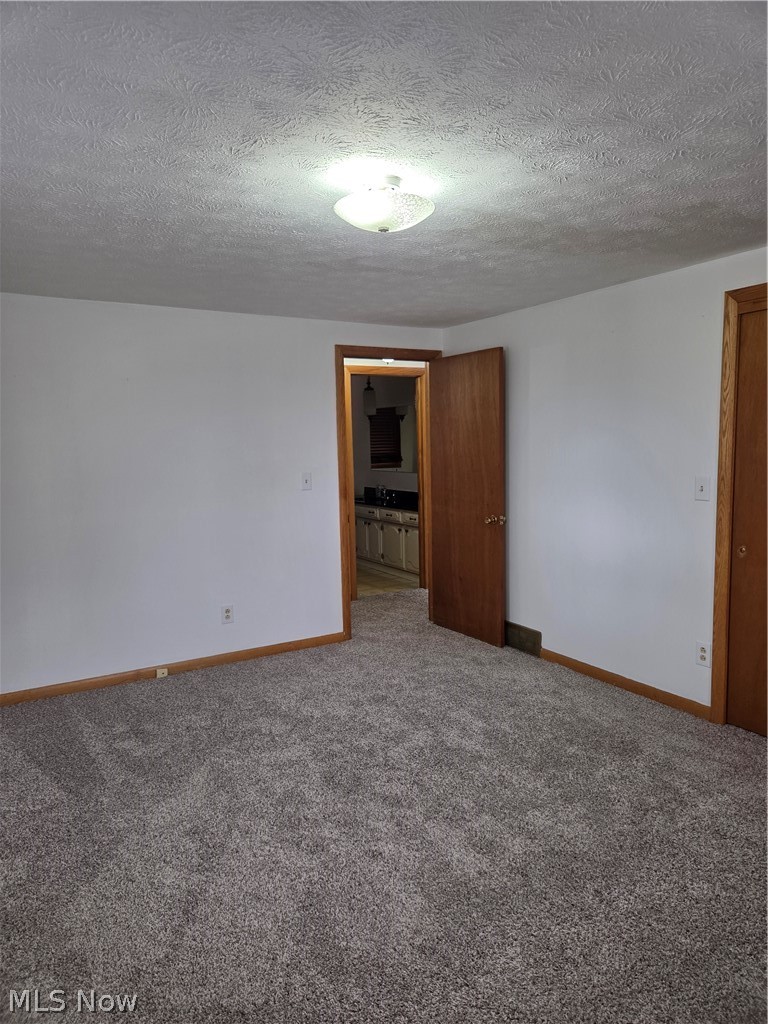 Village/New Middletown - Residential