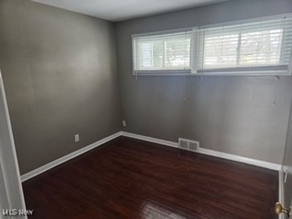 Photo of 220 Greenvale Road, South Euclid, OH 44121 (MLS # 5175471)