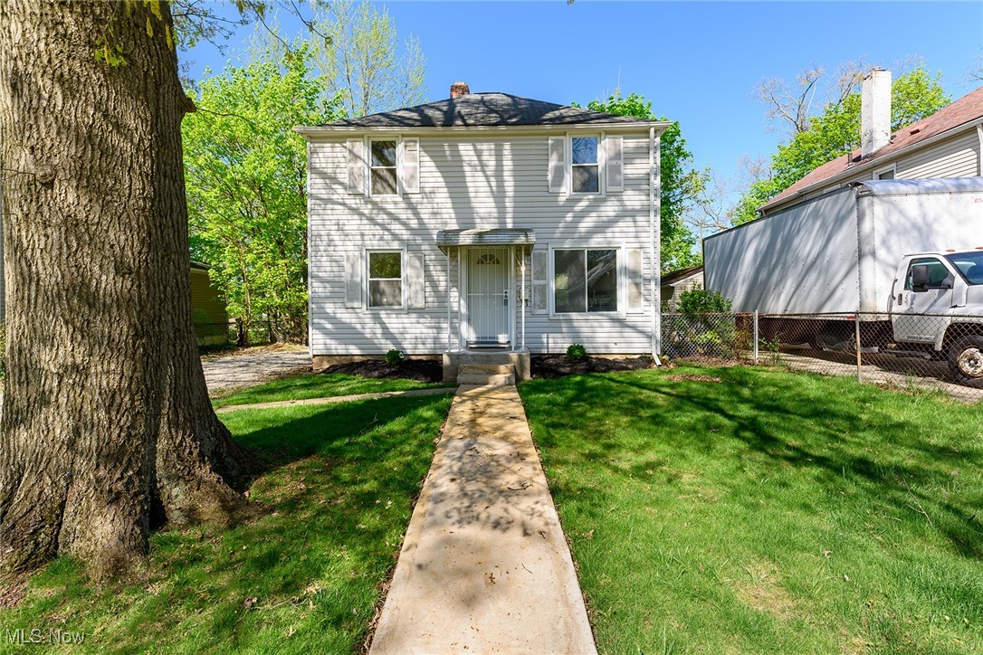 1086 Roslyn Avenue, Akron, Ohio image 1