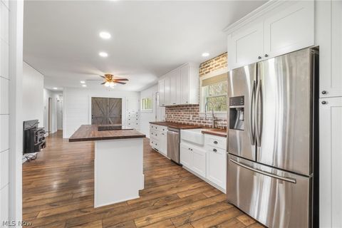 Tiny photo for 14177 Millersburg Road SW, Navarre, OH 44662 (MLS # 5202768)