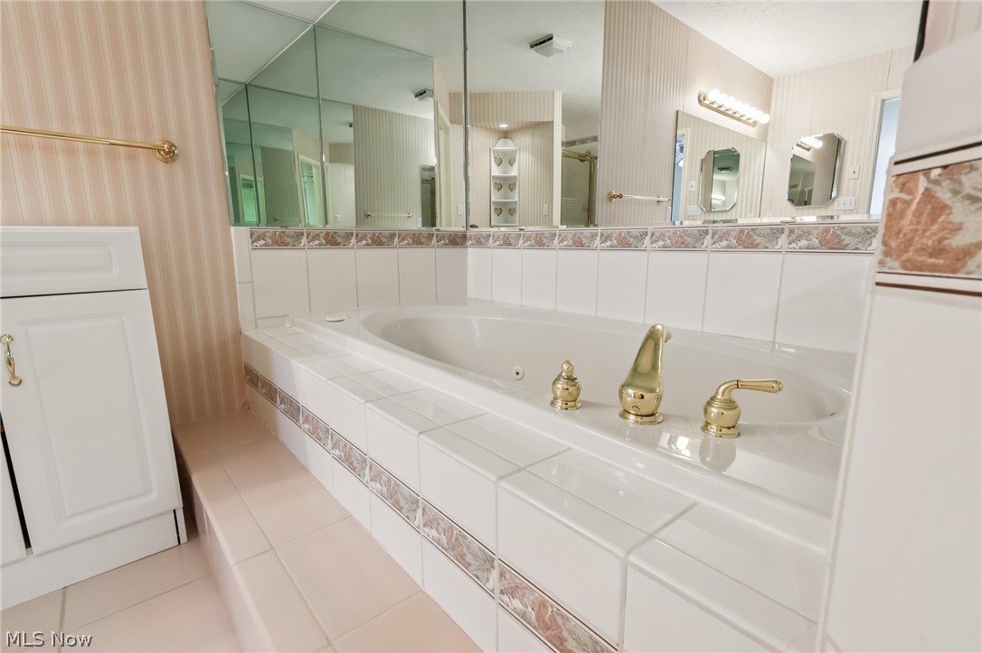 Pheasant Meadows Condo - Residential