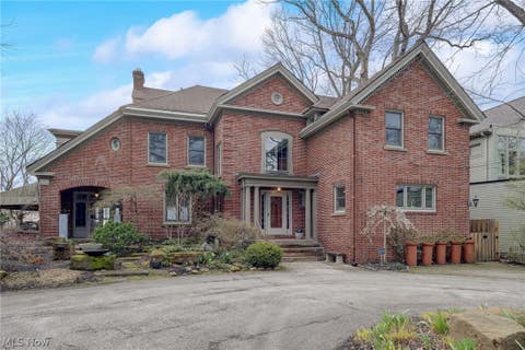 Photo for 2237 Chestnut Hills Drive