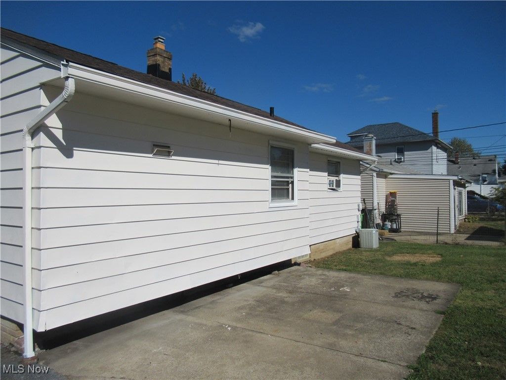 Photo of 82 Best Street, Bedford, OH 44146 (MLS # 5164263)