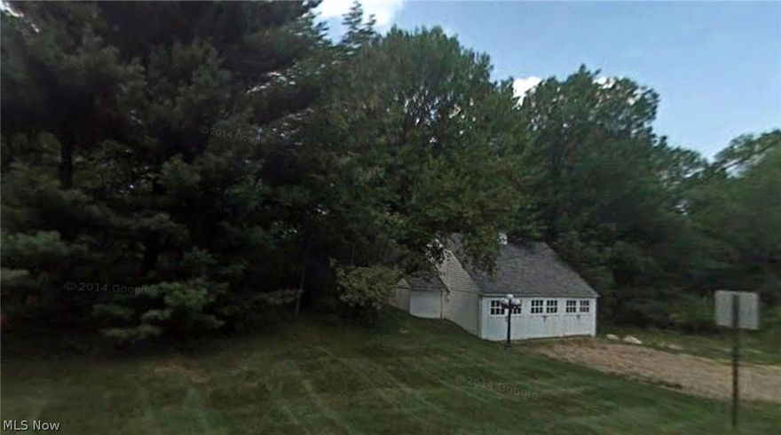 Fantastic opportunity to own a piece of land in Orange Village! Great vacant lot with a barn located behind 4250 Lander (MLS# 3763096).