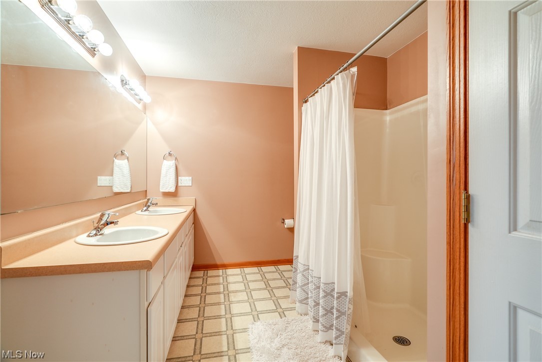 Hawks Nest - Residential