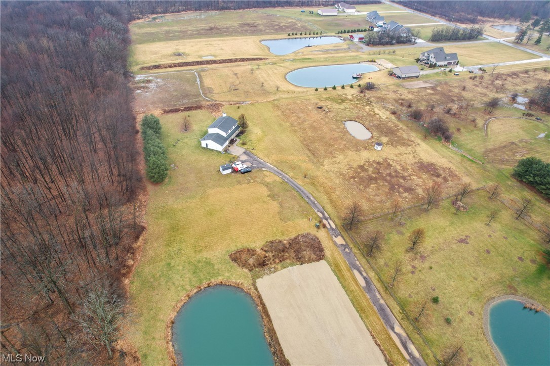 Hawks Nest - Residential