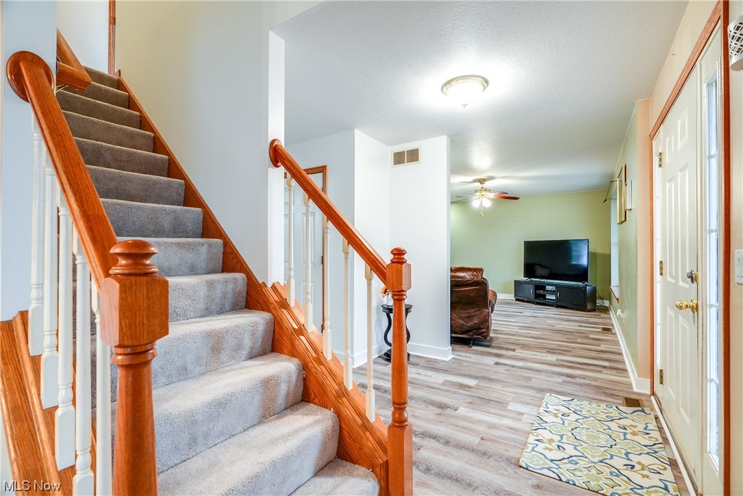 Hawks Nest - Residential