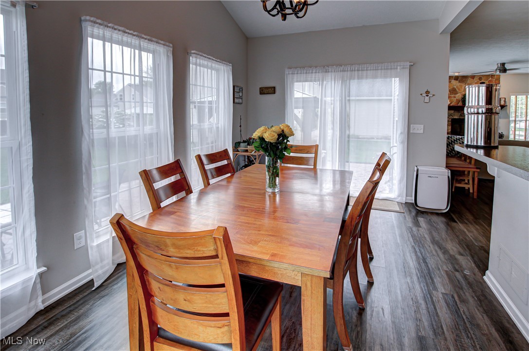 39075 Caistor Drive, Avon, Ohio image 10