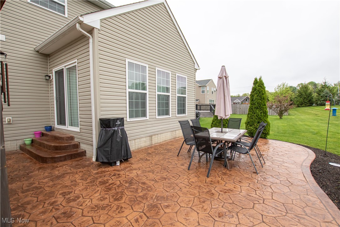 39075 Caistor Drive, Avon, Ohio image 46