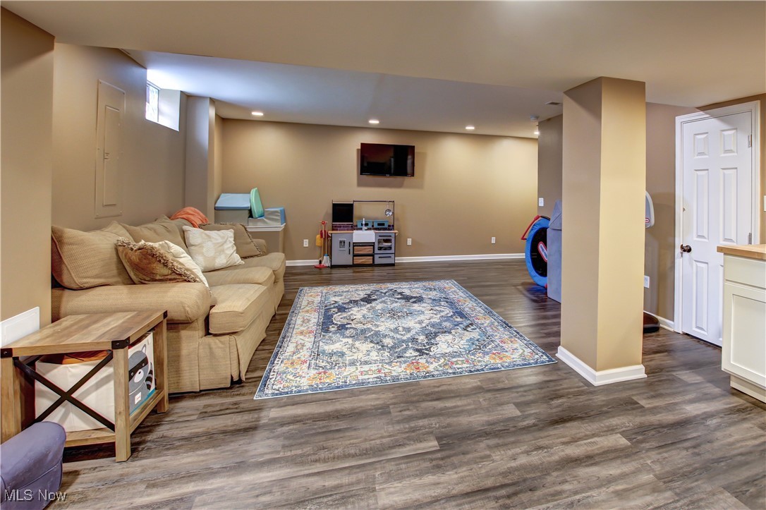 39075 Caistor Drive, Avon, Ohio image 41