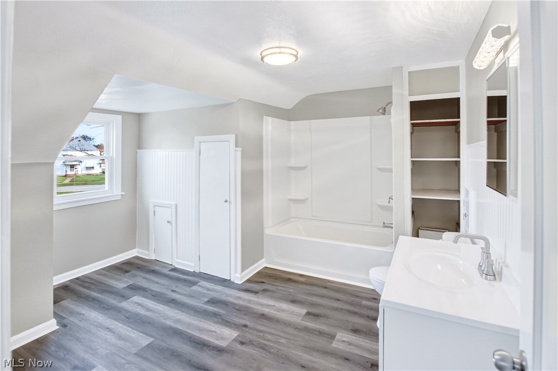 Euclid Erie Park - Residential