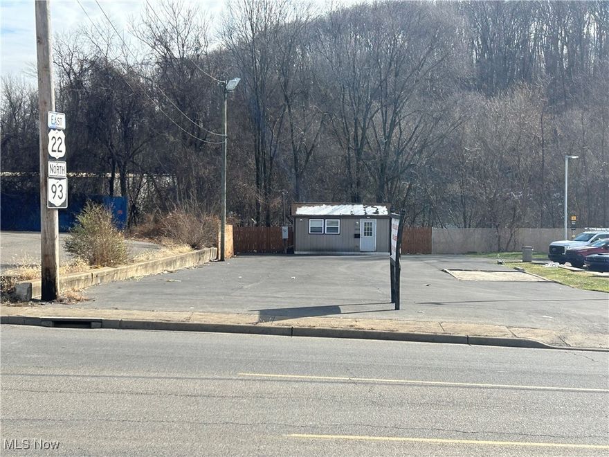 great location, 2 parcels