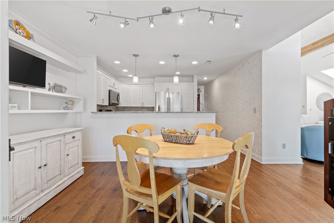 Mariners Pointe Condo - Residential