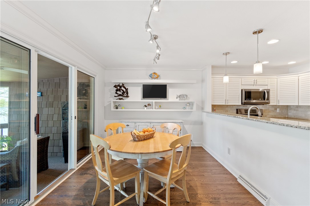 Mariners Pointe Condo - Residential