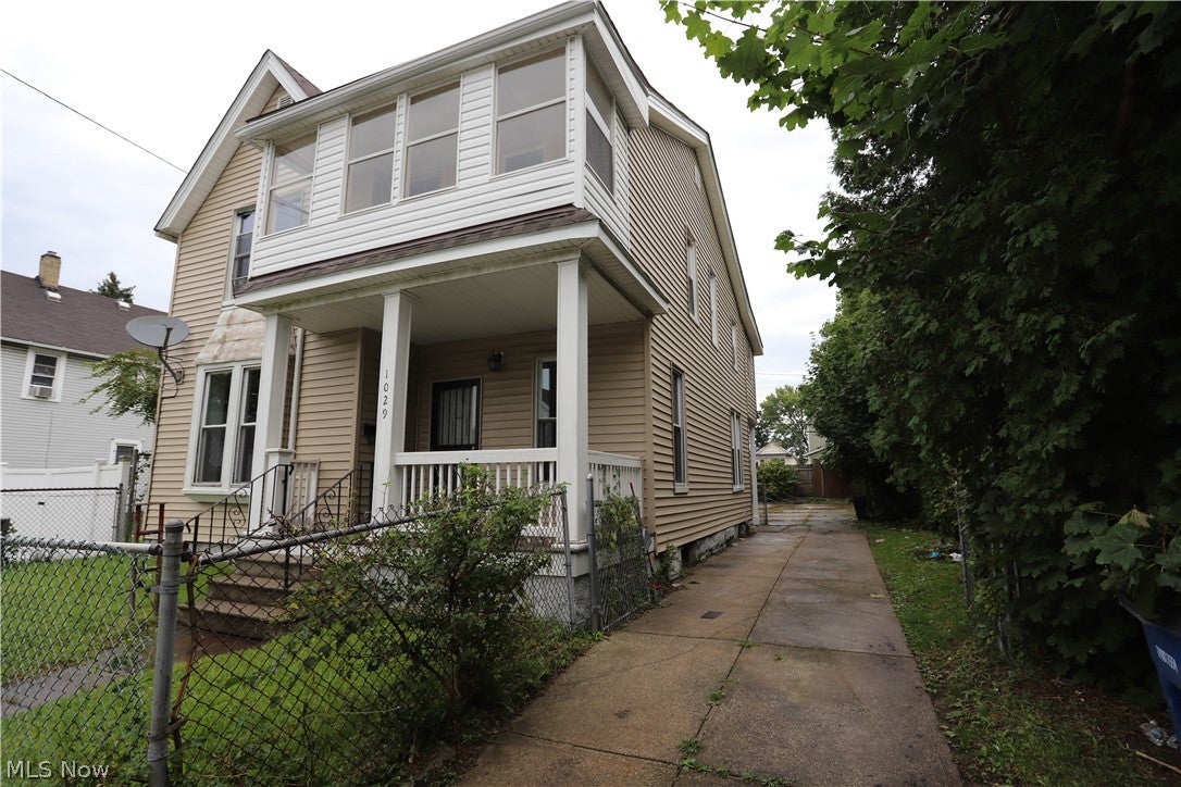 1029 E 78th Street