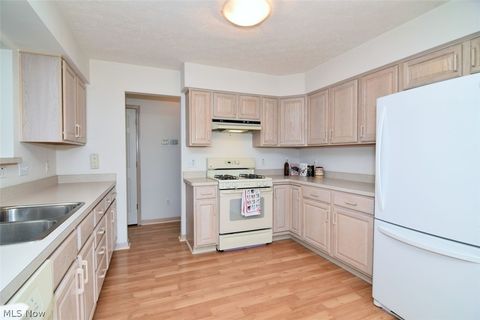 Tiny photo for 7281 Lilac Court #13B, North Olmsted, OH 44070 (MLS # 5200668)