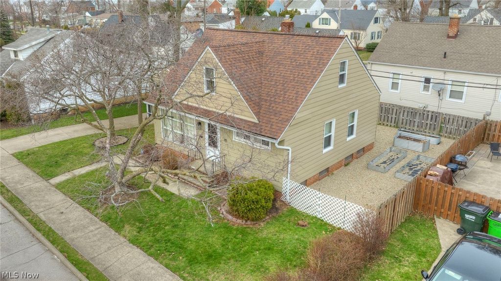 Photo of 85 E 205th Street, Euclid, OH 44123 (MLS # 5196135)