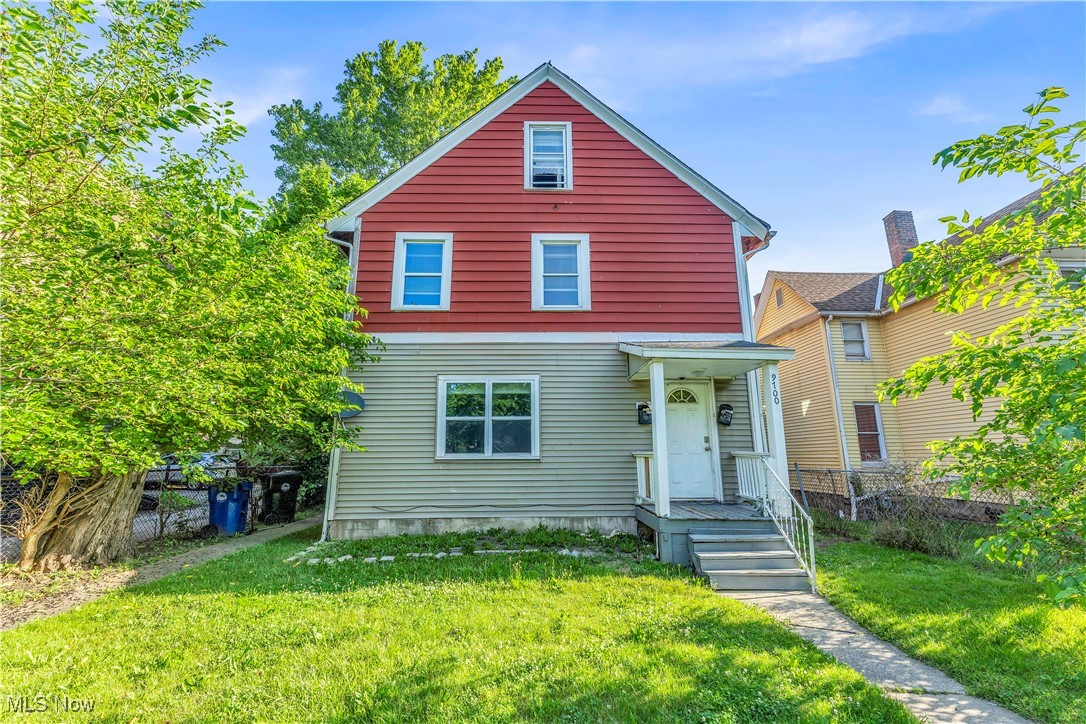 9700 Laird Rd | Front DN, Cleveland - Spacious 1 bed 1 bath multi-family home! //
$ 800 rent / $ 800 deposit //
$55 application fee per adult //
1-2 pets OK in this unit. After application pre-approval, a PetScreening is required for any animals to proceed with one of our properties; a PetScreening affidavit is still required if you have no pets. (Some breed restrictions apply per HUD guidelines). //
NO SMOKING //
1 time $139 non-refundable set up fee paid at lease signing //
$35/month required resident benefit package; can include personal property/liability insurance for an additional $10/month for $45/month total. //
After application Pre-Approval 1 applicant per household application is required to fill out a PetScreening application, before being about to proceed with placing a Reservation Fee for one of our properties. You will receive a pre-approval for your application and in order to proceed, the PetScreening is required. Even if you have NO pets - this application must be filled out. One time, non-refundable pet fee of $250-600 per animal applies to all pets & must be paid before or when you pay your first month rent. (No fee for qualified assistance animals). //
Our application is processed through secure site: Findigs, and they require ID and income verification. Without this, your application will not be processed. They offer 24/7 chat support on their application directly if you have any questions. //
BEDROOMS: 1 //
BATHROOMS: 1 //
APPLIANCES PROVIDED: Fridge and stove //
UTILITIES / RESIDENT RESPONSIBILITY: Resident pays gas and electric and is responsible for snow removal. //
Serious inquiries only.