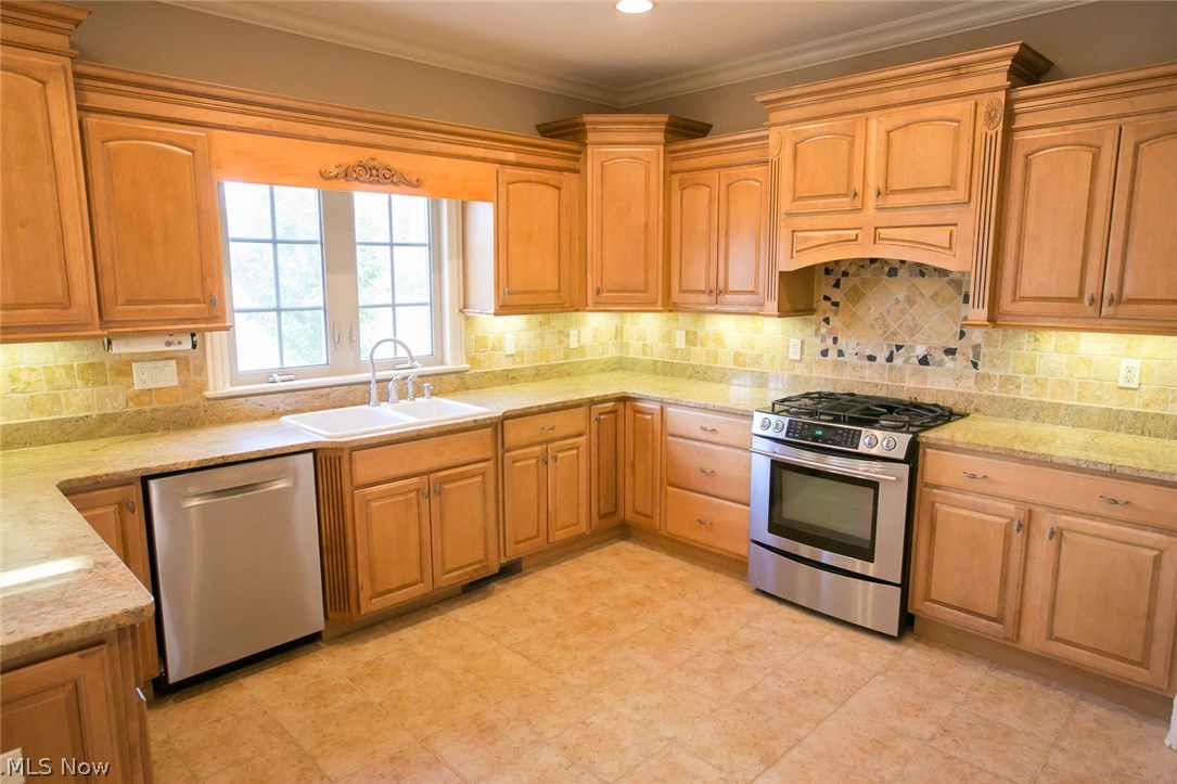 Reserve At Kingsridge - Residential