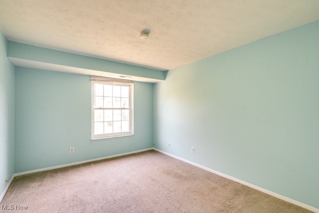 Raintree Condo - Residential