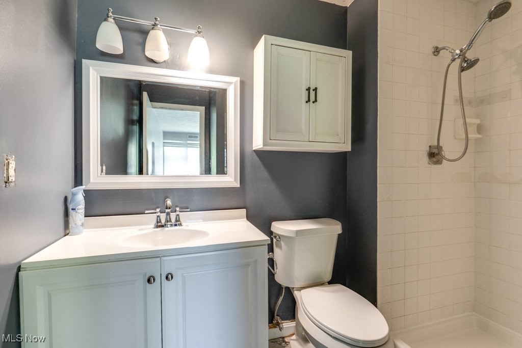 Raintree Condo - Residential