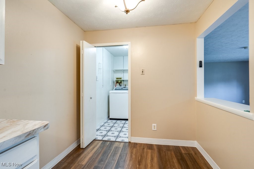 Raintree Condo - Residential