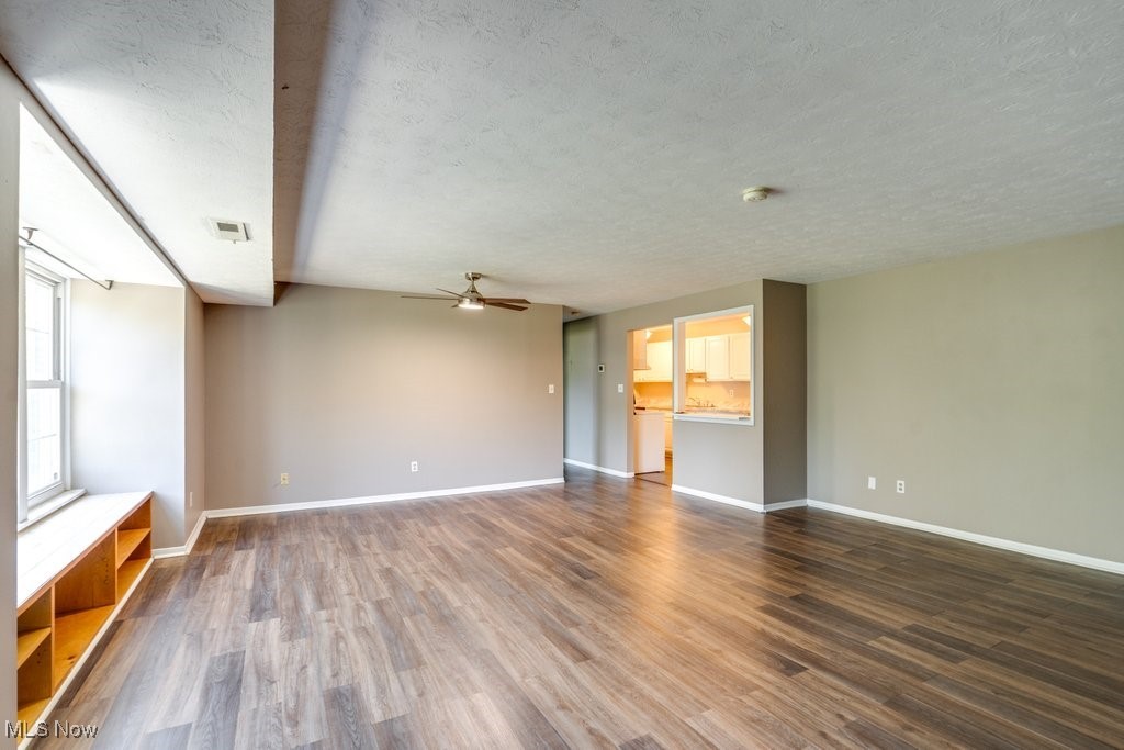 Raintree Condo - Residential