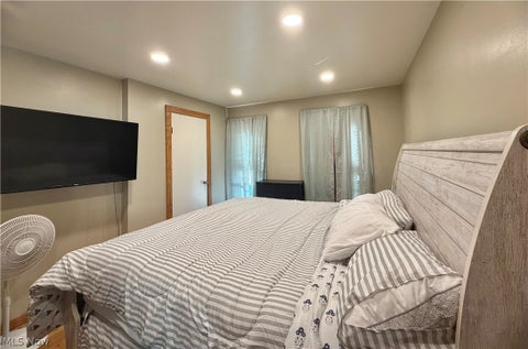 Tiny photo for 1030 Bradshaw Avenue, East Liverpool, OH 43920 (MLS # 5240472)