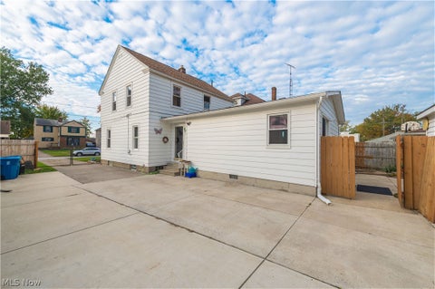 Tiny photo for 1134 W 29th Street, Lorain, OH 44052 (MLS # 5256818)