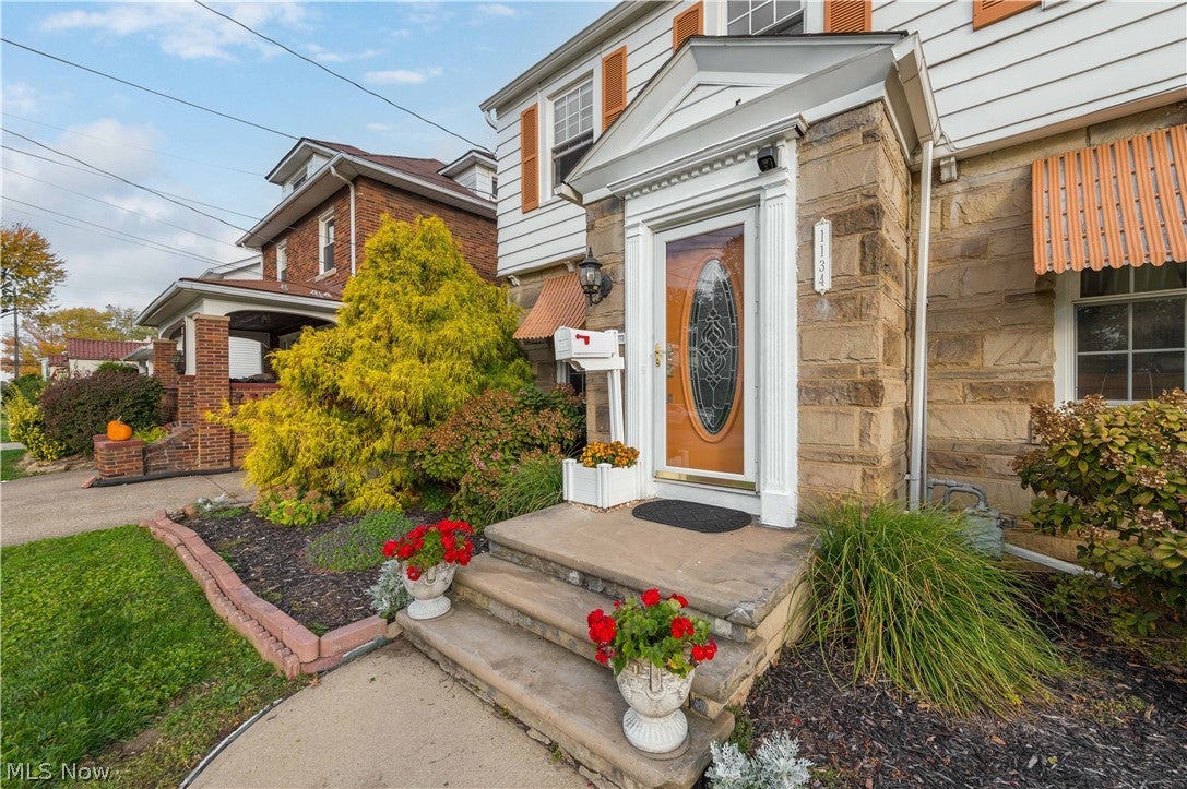 1134 W 29th Street